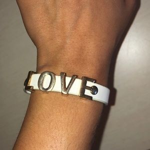 LOVE bracelet💖